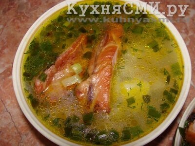 Вермишелевый суп с копчеными ребрышками